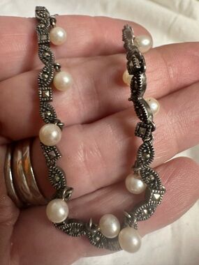 Elegant Judith Jack Sterling Silver , Marcasite & Pearl Necklace Collar